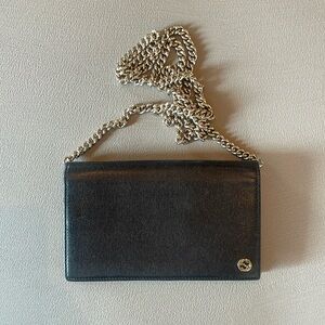 Gucci leather chain bag